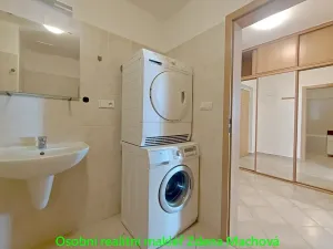 Pronájem bytu 2+kk, Praha - Strašnice, Gutova, 55 m2