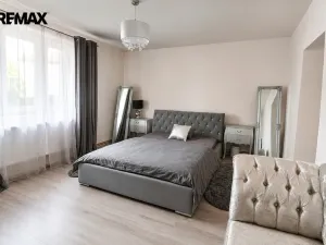 Prodej rodinného domu, Postupice, náměstí Sv. Čecha, 126 m2