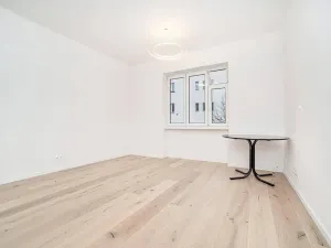 Pronájem bytu 1+kk, Praha - Michle, Brtnická, 30 m2