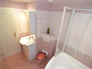 Pronájem bytu 4+kk, Chlumec, Svatoplukova, 64 m2