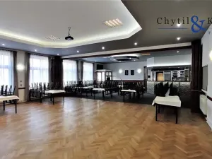 Pronájem restaurace, Stará Ves, 220 m2