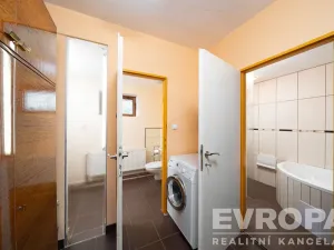 Prodej rodinného domu, Vrchlabí, U lázní, 200 m2