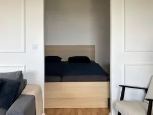 Pronájem bytu 1+kk, Praha - Strašnice, Zvěřinova, 47 m2