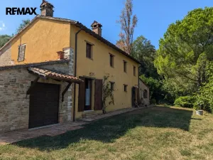 Prodej rodinného domu, ,Monteguiduccio,Itálie, 180 m2