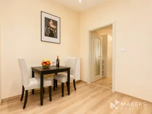 Pronájem bytu 1+1, Praha - Vinohrady, Máchova, 40 m2