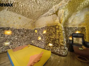 Prodej obchodního prostoru, Karlovy Vary, Jugoslávská, 410 m2