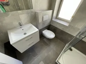 Pronájem bytu 1+kk, Praha, Legerova, 25 m2