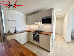 Pronájem bytu 2+1, Praha - Libeň, Sokolovská, 64 m2