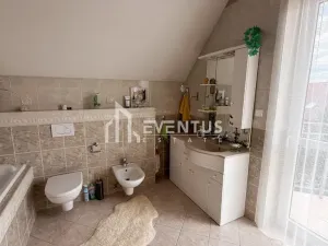 Prodej rodinného domu, Praha - Lysolaje, Nad Helmrovkou, 300 m2