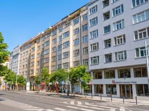 Prodej bytu 3+kk, Praha - Holešovice, Komunardů, 87 m2