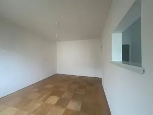 Prodej bytu 2+1, Praha, K lučinám, 54 m2