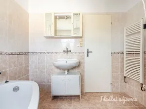 Pronájem bytu 1+1, Úvaly, Kollárova, 43 m2