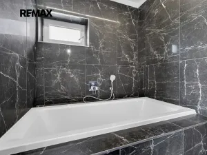 Prodej rodinného domu, Dobšice, 224 m2