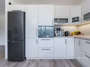 Pronájem rodinného domu, Lužice, 104 m2