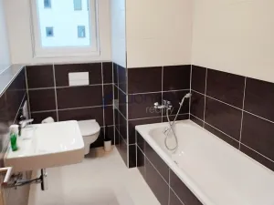 Pronájem bytu 2+kk, Praha, Pod Harfou, 58 m2