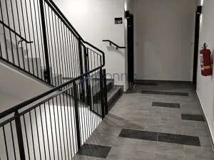 Pronájem bytu 2+kk, Praha, Pod Harfou, 58 m2