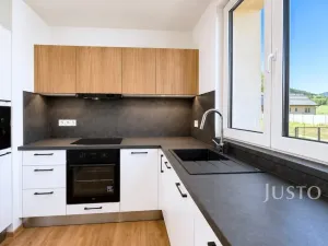 Prodej bytu 2+1, Záblatí, 52 m2