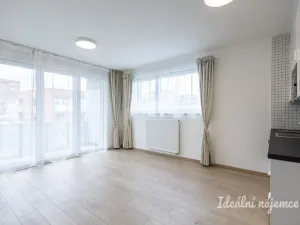 Pronájem bytu 1+kk, Praha - Vysočany, Poděbradská, 32 m2
