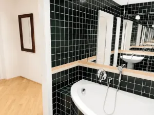 Pronájem bytu 3+1, Praha - Smíchov, Janáčkovo nábřeží, 83 m2
