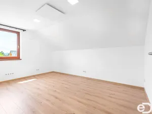 Prodej rodinného domu, Choteč, 105 m2