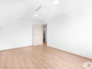 Prodej rodinného domu, Choteč, 105 m2