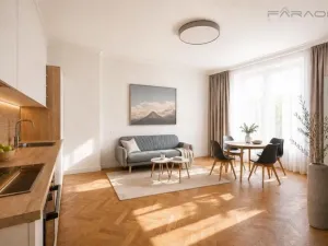 Pronájem bytu 3+kk, Praha - Karlín, Sokolovská, 110 m2