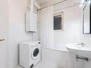 Pronájem bytu 3+kk, Praha - Karlín, Sokolovská, 110 m2