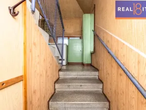 Prodej rodinného domu, Praha, V údolí, 264 m2