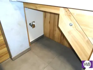 Prodej atypického bytu, Opava, Nákladní, 41 m2