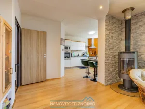 Prodej bytu 3+1, Hevlín, 101 m2
