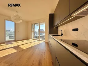 Pronájem bytu 2+kk, Praha - Strašnice, Ramonova, 50 m2