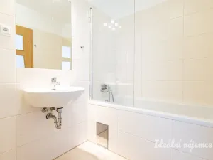 Pronájem bytu 2+kk, Praha - Holešovice, Tusarova, 64 m2