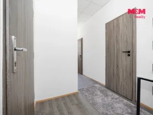 Pronájem bytu 3+1, Pardubice - Bílé Předměstí, Ke Kamenci, 64 m2