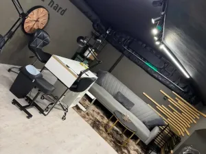 Pronájem obchodního prostoru, Praha - Vysočany, Trakční, 167 m2