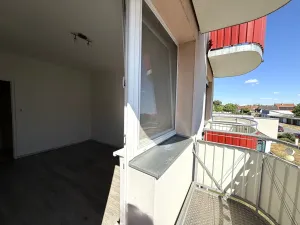 Pronájem bytu 2+1, Hrušovany u Brna, Sídliště, 58 m2