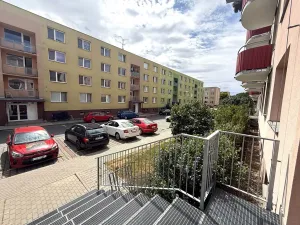 Pronájem bytu 2+1, Hrušovany u Brna, Sídliště, 58 m2