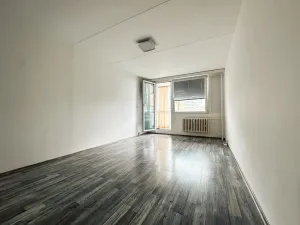 Pronájem bytu 2+kk, Praha - Hloubětín, Slévačská, 52 m2