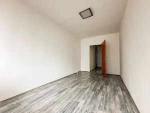 Pronájem bytu 2+kk, Praha - Hloubětín, Slévačská, 52 m2