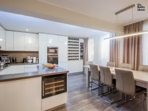 Prodej vícegeneračního domu, Žitava, Německo, Reichenberger Straße, 340 m2