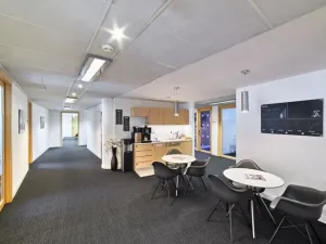 Pronájem kanceláře, Praha - Hlubočepy, Nádražní, 49 m2