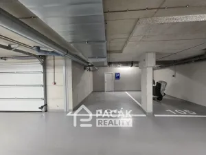 Pronájem - jiné, Olomouc, Milana Ticháka, 11 m2