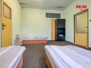 Prodej výrobních prostor, Černošín, 1100 m2
