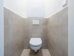 Pronájem bytu 2+kk, Praha - Bohnice, Poznaňská, 43 m2
