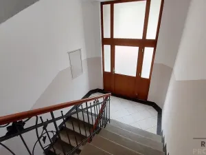Pronájem bytu 2+1, Praha - Vršovice, 28. pluku, 70 m2