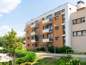 Prodej bytu 2+kk, Praha, Zimova, 55 m2