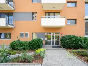 Prodej bytu 2+kk, Praha, Zimova, 55 m2