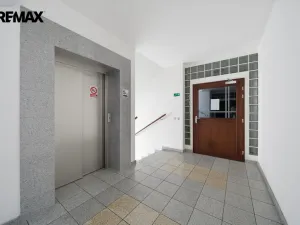 Prodej bytu 2+kk, Karlovy Vary, Jateční, 40 m2