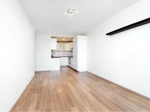 Pronájem bytu 2+kk, Praha, Milánská, 49 m2