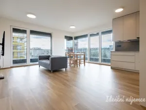 Pronájem bytu 2+kk, Praha - Hloubětín, Poděbradská, 64 m2