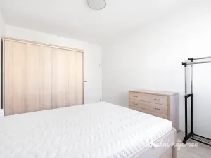 Pronájem bytu 2+kk, Praha - Modřany, Soukalova, 55 m2